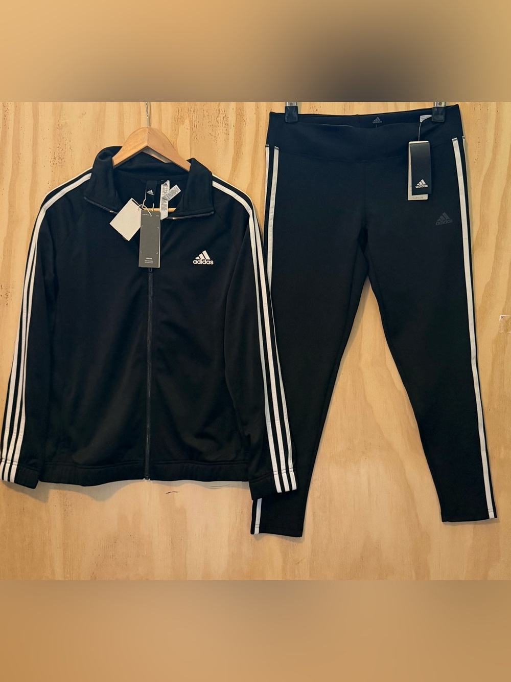 NWT Large Adidas Track Suit Zip Jacket & Workout Athleisure Yoga Pants/Leggings